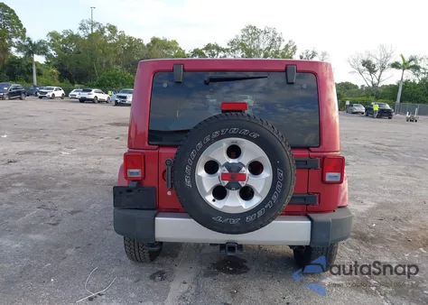 2013 Jeep Wrangler Unlimited Sahara из США, поврежденный, VIN 1C4BJWEG0DL517835